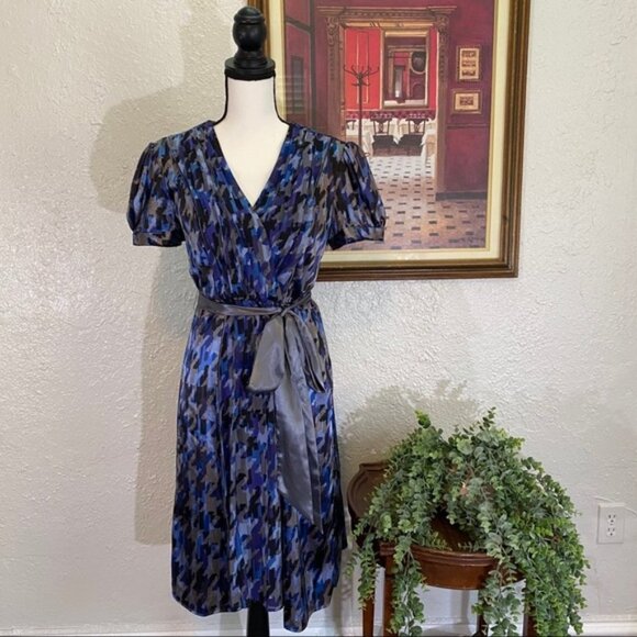 Sangria ~ Patterned Silk Dress ~ Size 6 - Picture 1 of 6